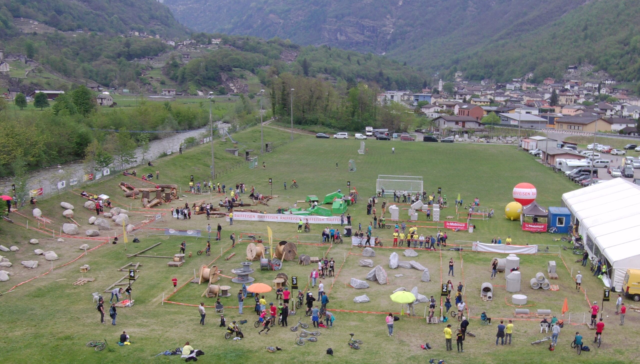 Vista sulla zona della gara di BikeTrial nell'ambito dei Serravalle Bike Days.